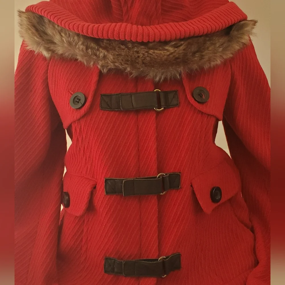 Little Red Winter Coat With Hood Faux Fur - Picture 2 of 13